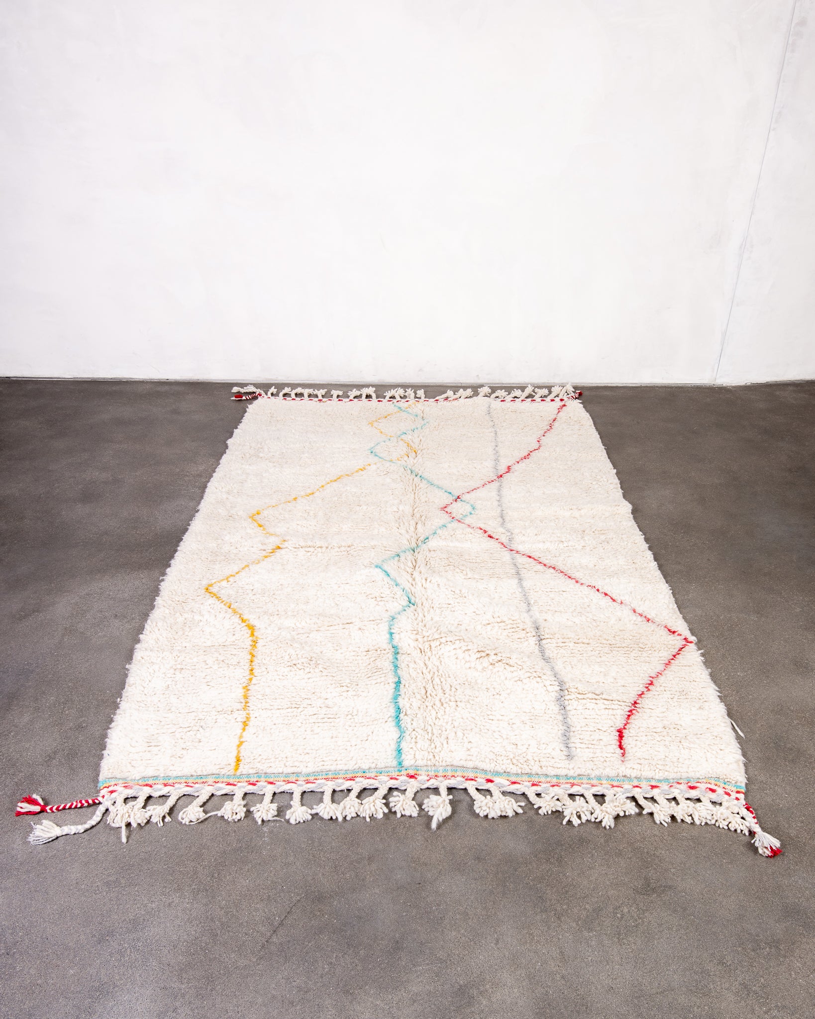 Modern designer handcrafted Berber rug from morocco Beniourain with beautiful colors and patterns